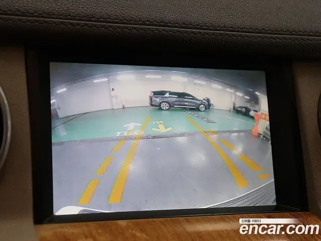 Land Rover Discovery 2013 3.0 автомат (гидро), миниатюра 9 Land Rover Discovery 2013 3.0 автомат (гидро), миниатюра 9