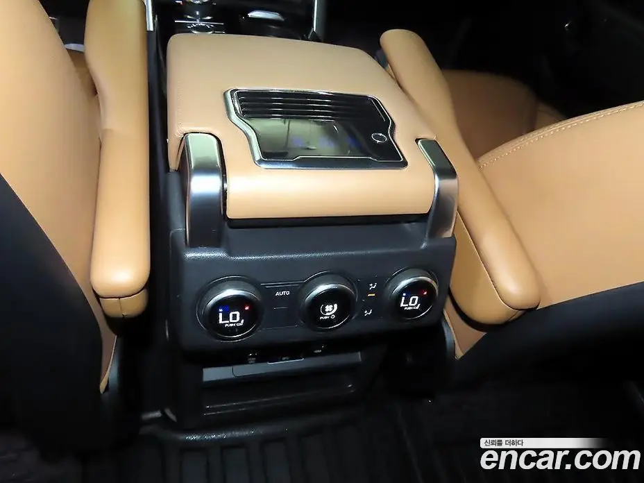 Land Rover Discovery 2018 3.0 автомат (гидро), фото 15 Land Rover Discovery 2018 3.0 автомат (гидро), фото 15