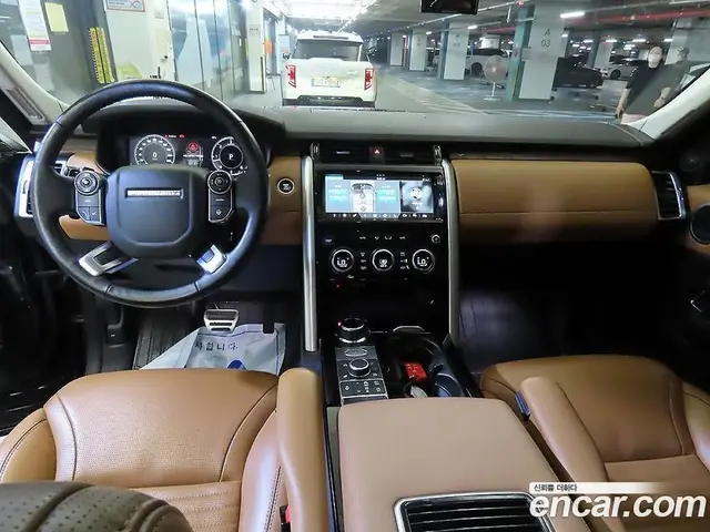 Land Rover Discovery 2018 3.0 автомат (гидро), миниатюра 10 Land Rover Discovery 2018 3.0 автомат (гидро), миниатюра 10