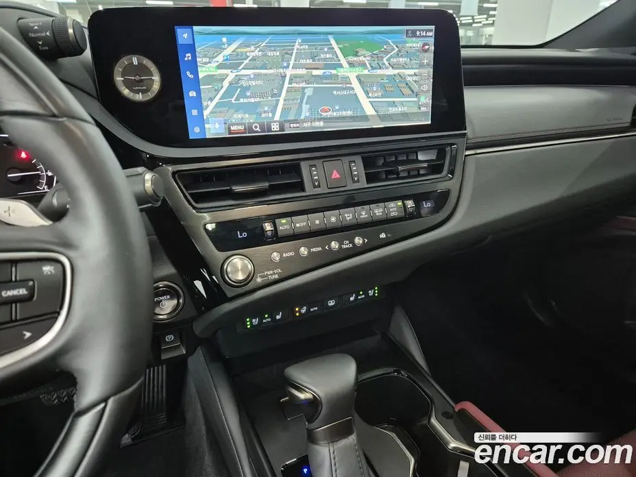 Lexus ES 2025 2.5 автомат (вариатор), фото 15