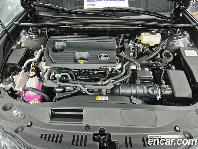 Lexus ES 2025 2.5 автомат (вариатор), миниатюра 6
