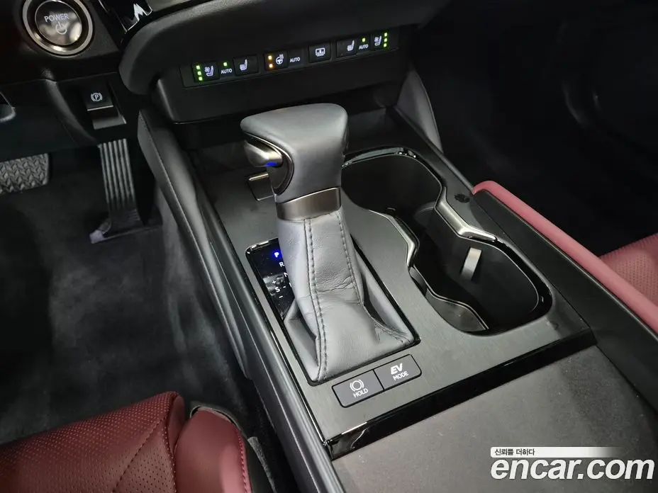 Lexus ES 2025 2.5 автомат (вариатор), фото 9