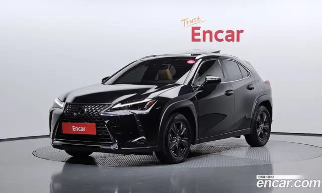 Lexus UX, 2023, 38 328 км