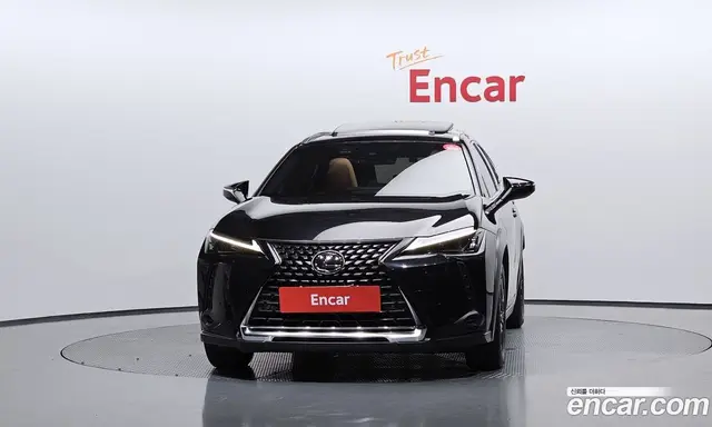Lexus UX 2023 2.0 автомат (гидро), миниатюра 3