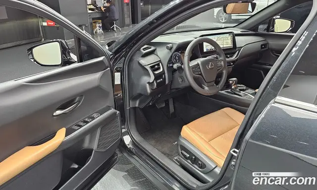 Lexus UX 2023 2.0 автомат (гидро), миниатюра 10