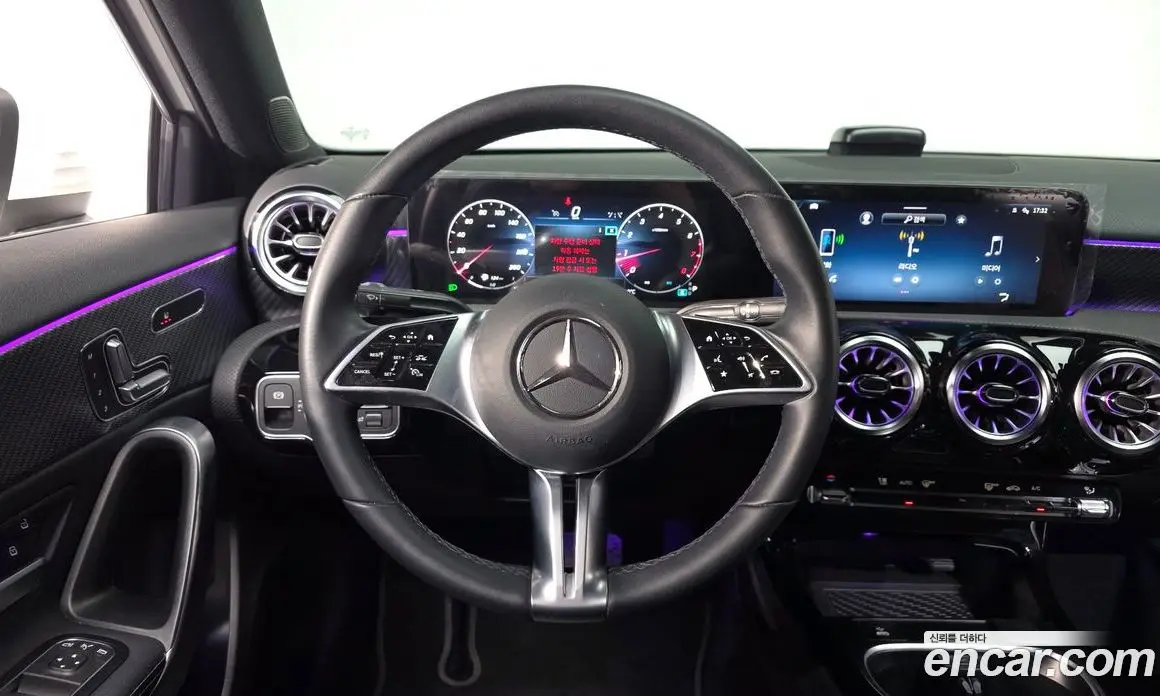 Mercedes-Benz A-Class 2024 2.0 автомат (гидро), фото 12