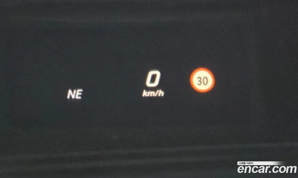 Mercedes-Benz E-Class 2017 2.0 автомат (гидро), фото 18 Mercedes-Benz E-Class 2017 2.0 автомат (гидро), фото 18