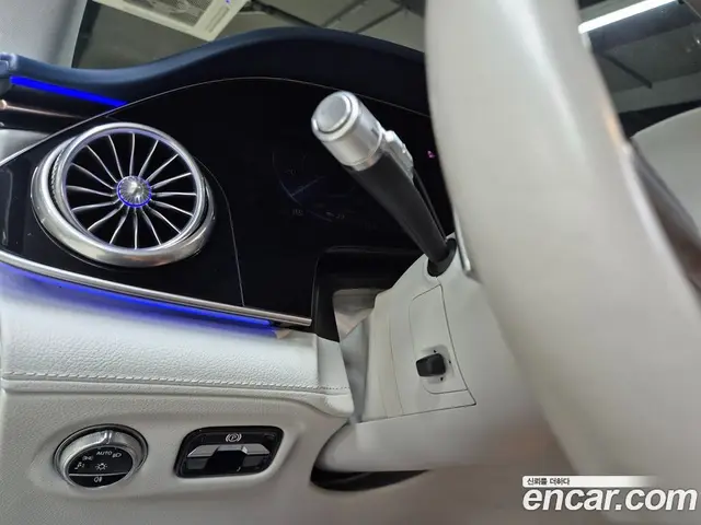 Mercedes-Benz EQS 2023 автомат (гидро), миниатюра 12