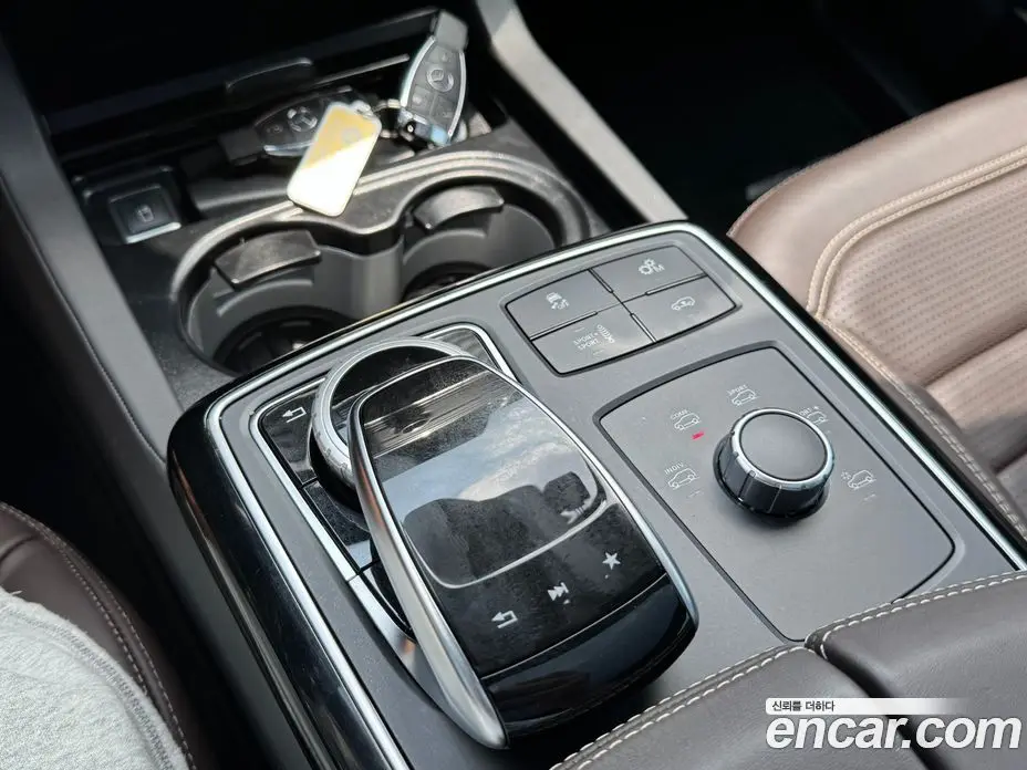 Mercedes-Benz GLE-Class 2019 5.5 автомат (гидро), фото 18 Mercedes-Benz GLE-Class 2019 5.5 автомат (гидро), фото 18