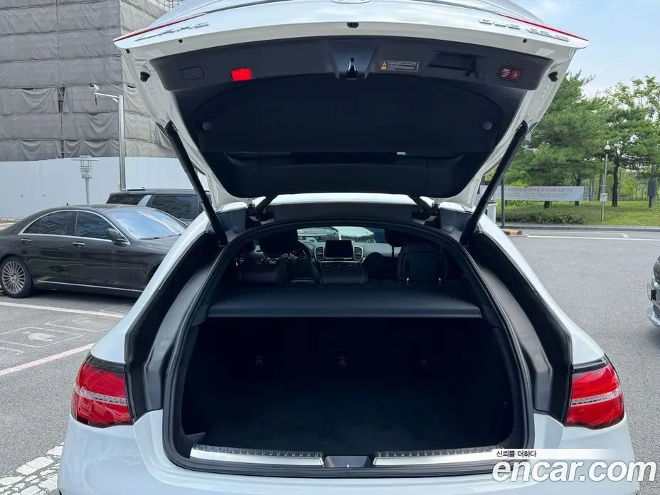 Mercedes-Benz GLE-Class 2019 5.5 автомат (гидро), фото 5 Mercedes-Benz GLE-Class 2019 5.5 автомат (гидро), фото 5