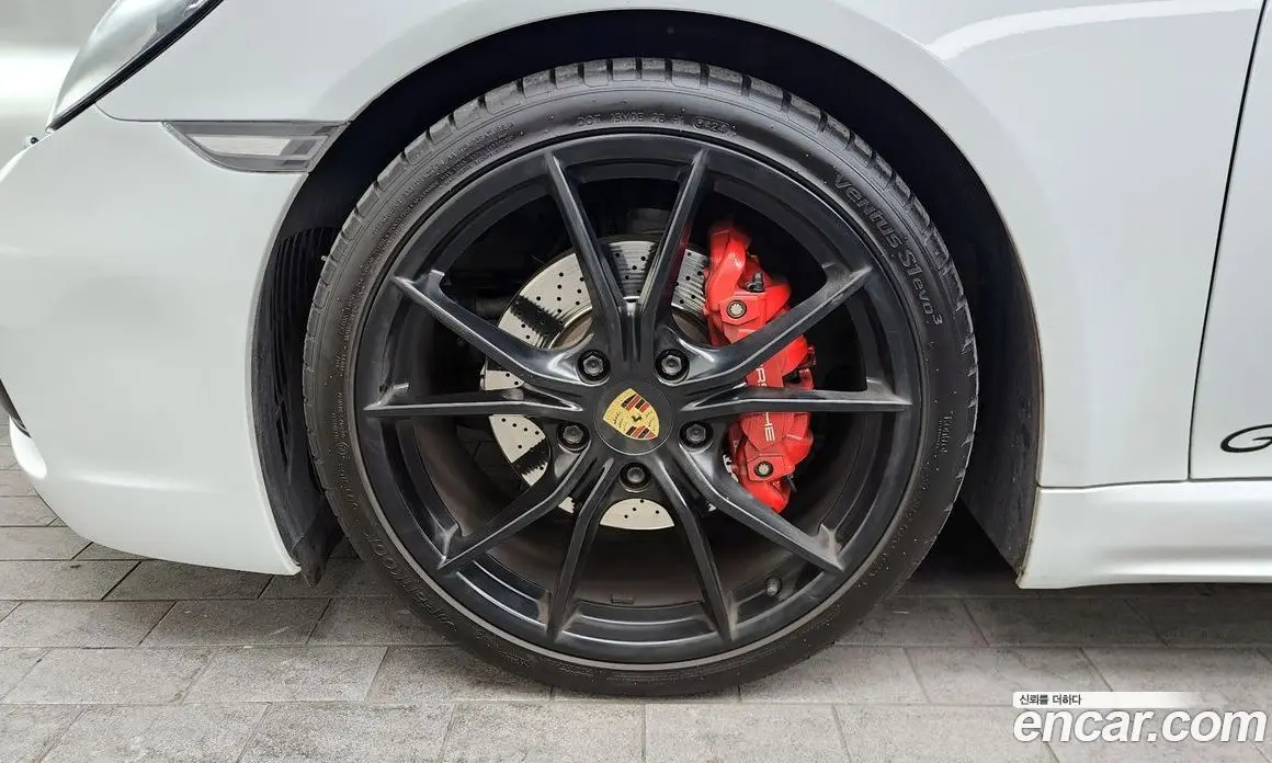 Porsche 718 2019 2.5 автомат (гидро), фото 5 Porsche 718 2019 2.5 автомат (гидро), фото 5