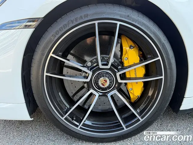Porsche 911 2021 3.7 автомат (гидро), миниатюра 11