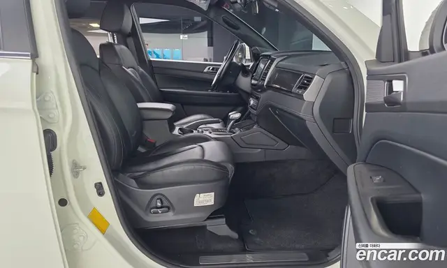 SsangYong Rexton 2022 2.2 автомат (гидро), миниатюра 11 SsangYong Rexton 2022 2.2 автомат (гидро), миниатюра 11