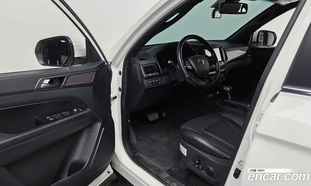 SsangYong Rexton 2022 2.2 автомат (гидро), миниатюра 10 SsangYong Rexton 2022 2.2 автомат (гидро), миниатюра 10
