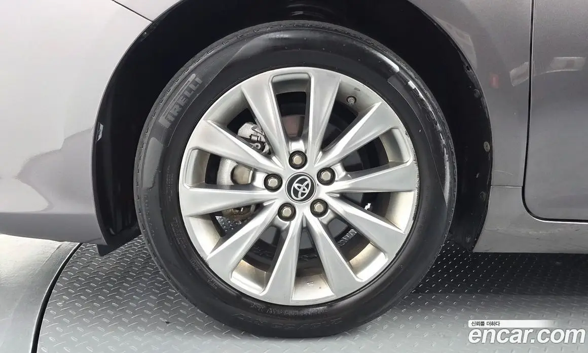 Toyota Camry 2017 2.5 автомат (гидро), фото 5 Toyota Camry 2017 2.5 автомат (гидро), фото 5