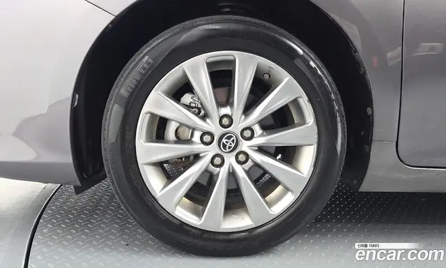 Toyota Camry 2017 2.5 автомат (гидро), миниатюра 5 Toyota Camry 2017 2.5 автомат (гидро), миниатюра 5