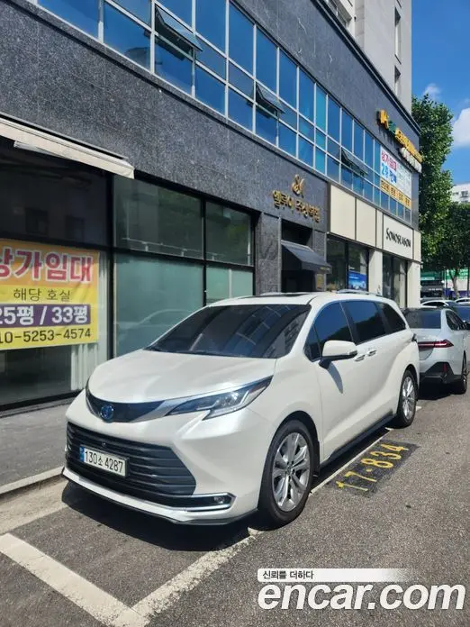 Toyota Sienna 2022 2.5 автомат (гидро), миниатюра 12