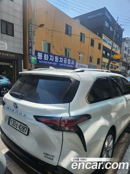 Toyota Sienna 2022 2.5 автомат (гидро), фото 13