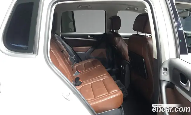 Volkswagen Tiguan 2013 2.0 автомат (гидро), миниатюра 12