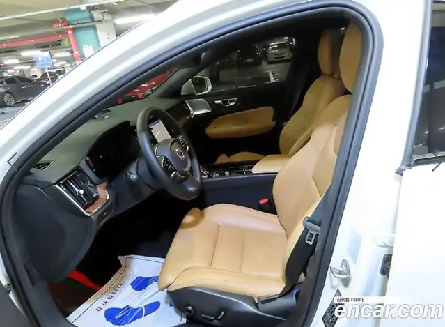 Volvo V60 2023 2.0 автомат (гидро), миниатюра 6