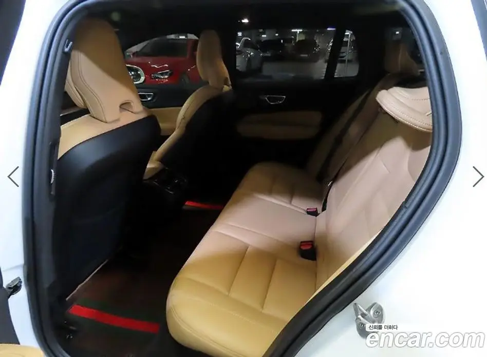 Volvo V60 2023 2.0 автомат (гидро), фото 7