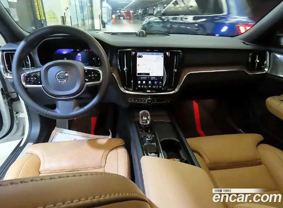 Volvo V60 2023 2.0 автомат (гидро), фото 10