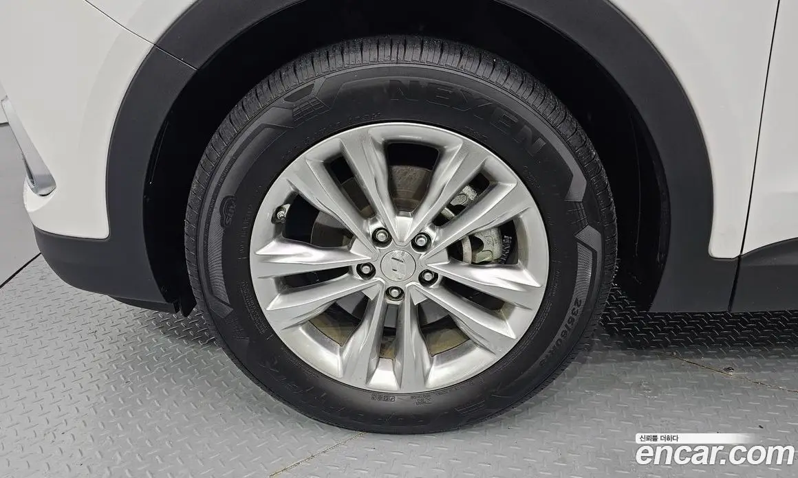 Hyundai Santa Fe 2017 2.0 автомат (гидро), фото 5