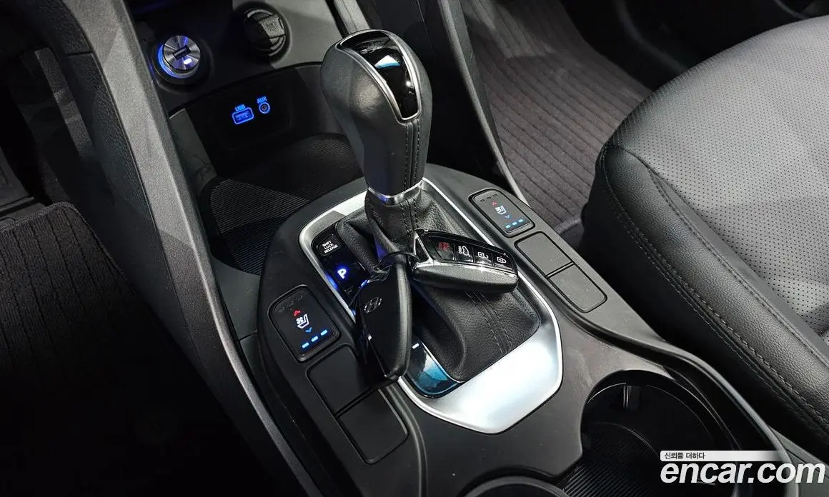 Hyundai Santa Fe 2017 2.0 автомат (гидро), фото 9