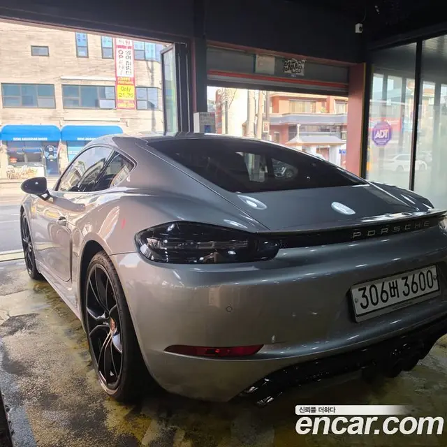 Porsche 718 2018 2.5 автомат (гидро), миниатюра 3 Porsche 718 2018 2.5 автомат (гидро), миниатюра 3