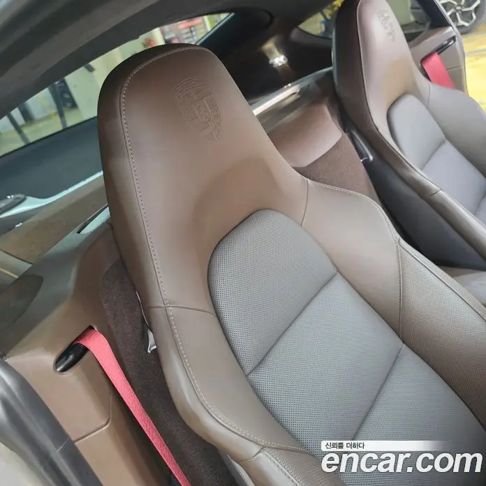 Porsche 718 2018 2.5 автомат (гидро), фото 7 Porsche 718 2018 2.5 автомат (гидро), фото 7