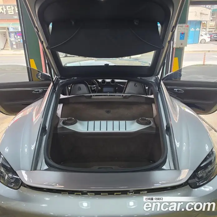 Porsche 718 2018 2.5 автомат (гидро), фото 10 Porsche 718 2018 2.5 автомат (гидро), фото 10