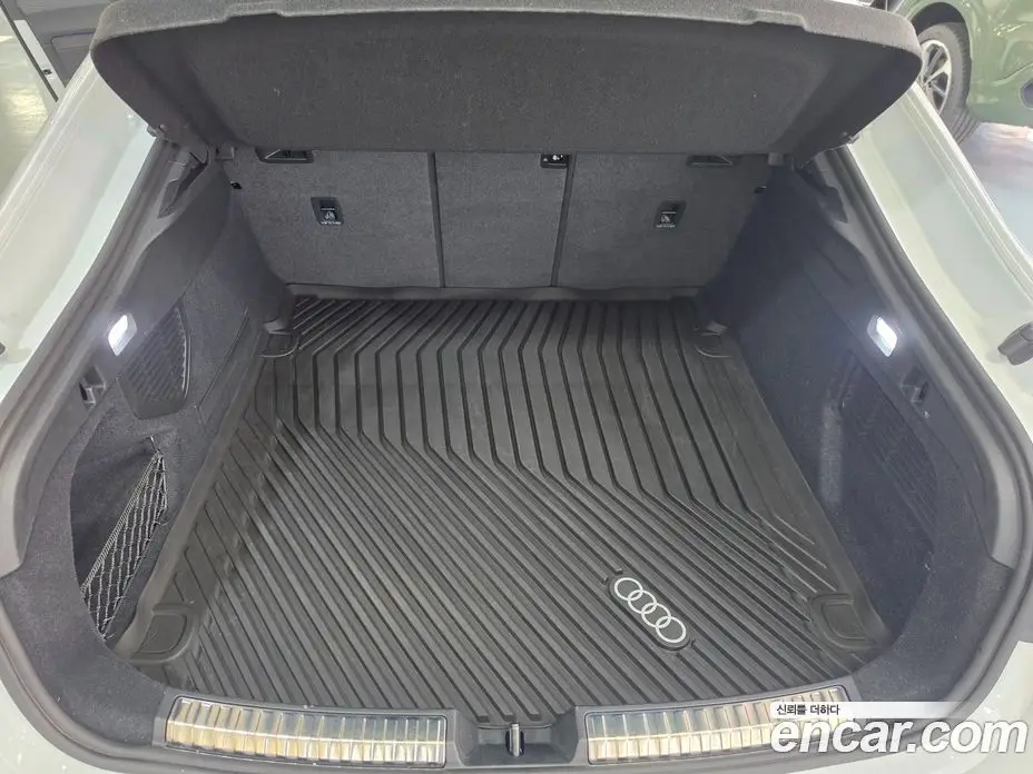 Audi A5 2025 2.0 автомат (гидро), фото 18