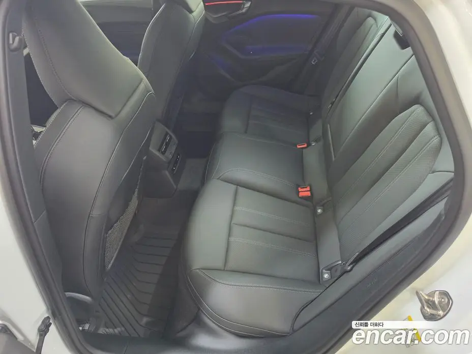 Audi A5 2025 2.0 автомат (гидро), фото 10