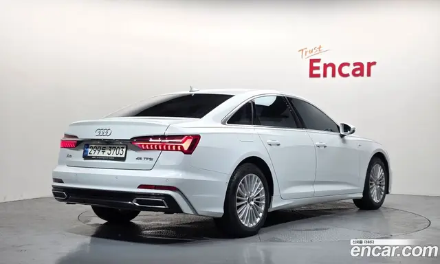Audi A6 2021 2.0 автомат (гидро), миниатюра 2