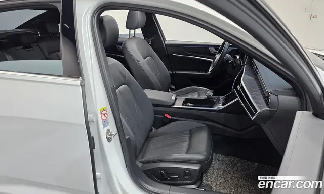 Audi A6 2021 2.0 автомат (гидро), миниатюра 12