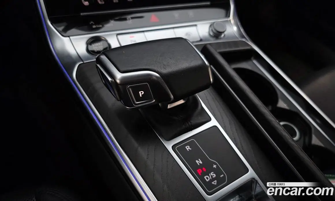 Audi A6 2021 2.0 автомат (гидро), фото 9