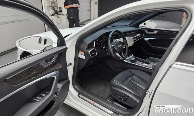 Audi A6 2021 2.0 автомат (гидро), миниатюра 10