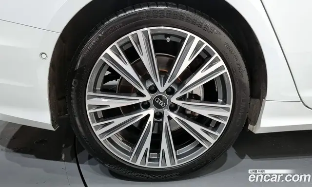 Audi A6 2023 2.0 автомат (гидро), миниатюра 5