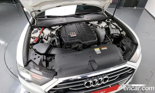 Audi A6 2023 2.0 автомат (гидро), миниатюра 6