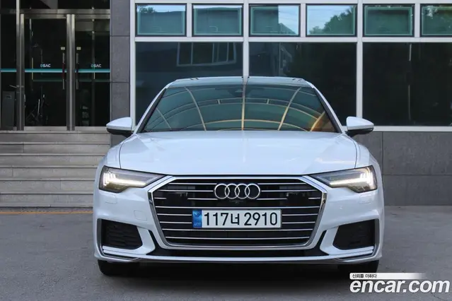 Audi A6 2023 2.0 автомат (гидро), миниатюра 2
