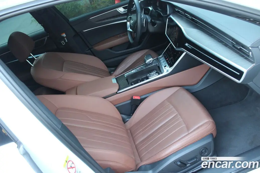 Audi A6 2023 2.0 автомат (гидро), фото 13
