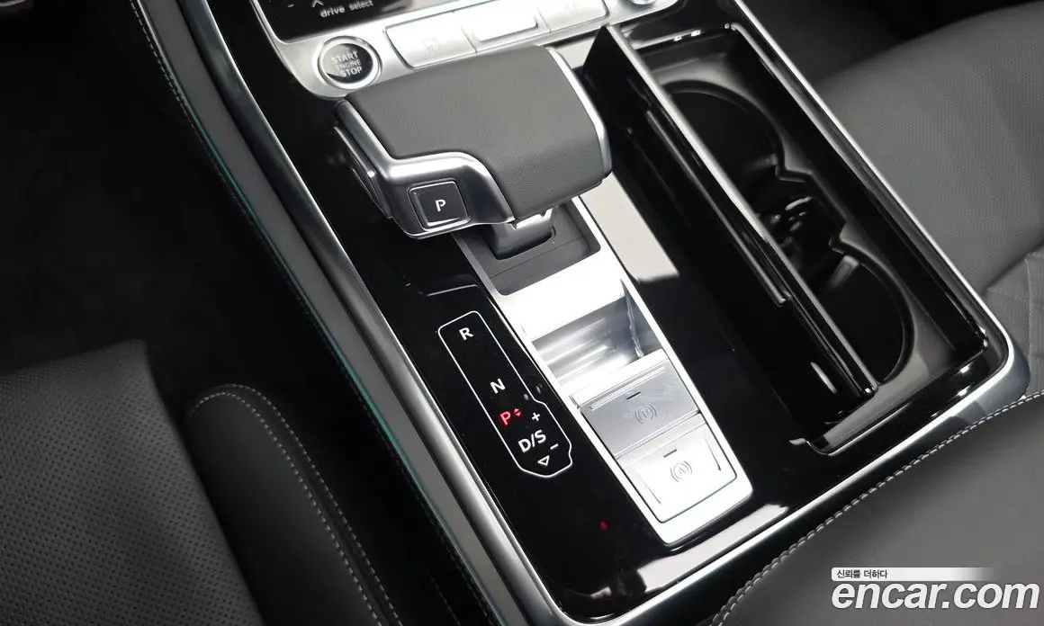 Audi Q8 2024 3.0 автомат (гидро), фото 9