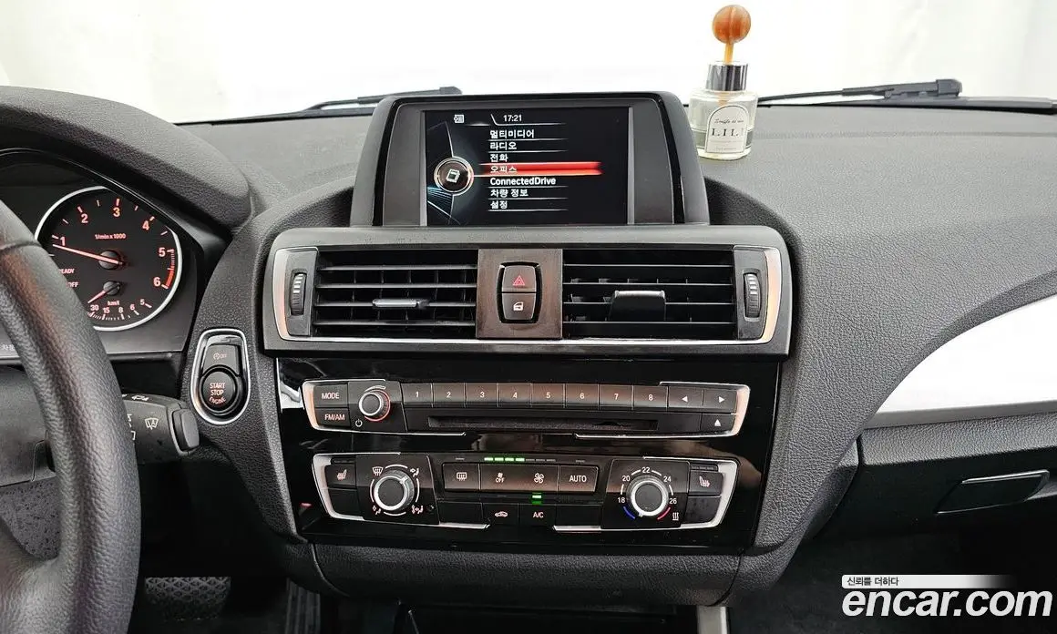 BMW 1 серия 2017 2.0 автомат (гидро), фото 14