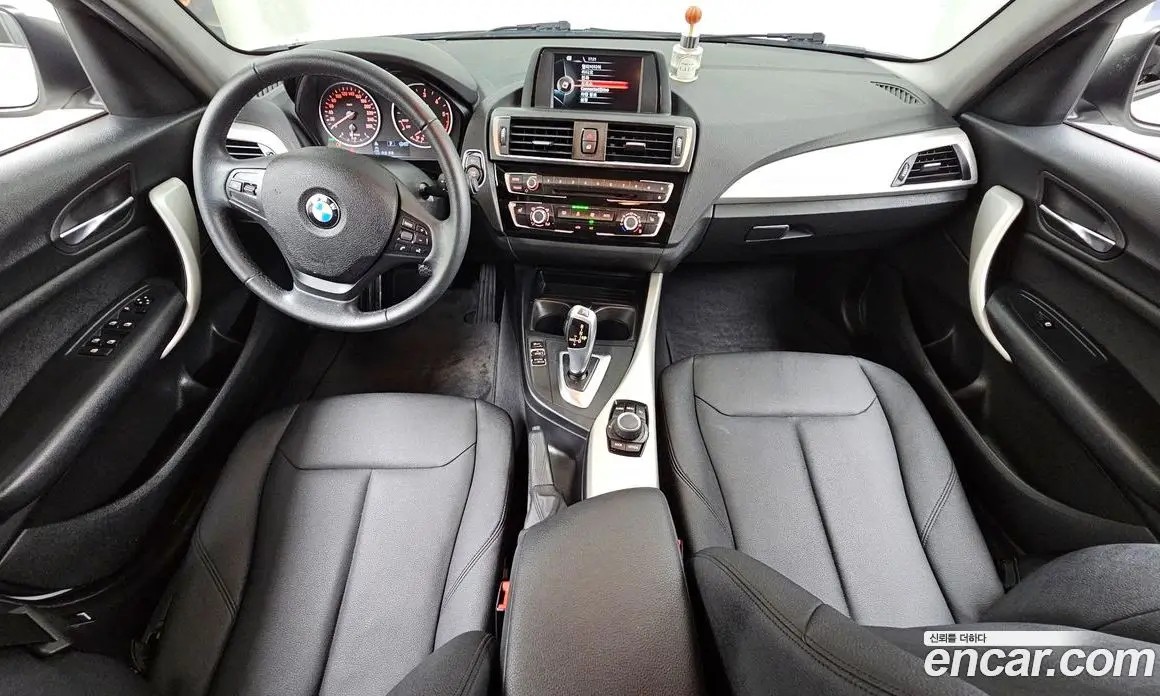 BMW 1 серия 2017 2.0 автомат (гидро), фото 7
