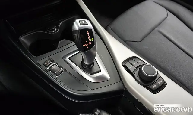 BMW 1 серия 2017 2.0 автомат (гидро), миниатюра 9