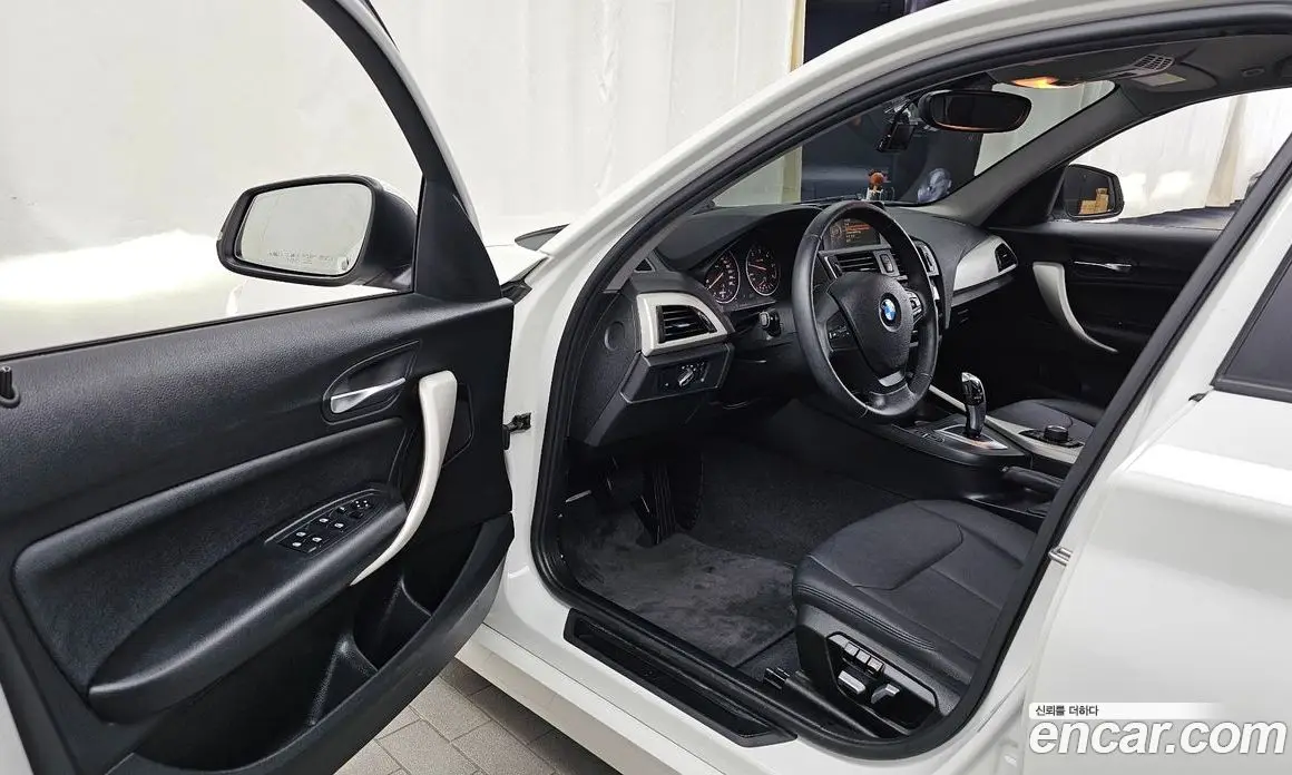 BMW 1 серия 2017 2.0 автомат (гидро), фото 10