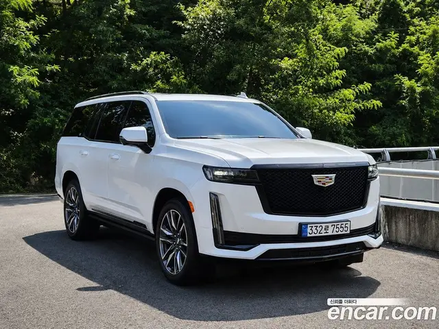 Cadillac Escalade, 2023, 28 830 км
