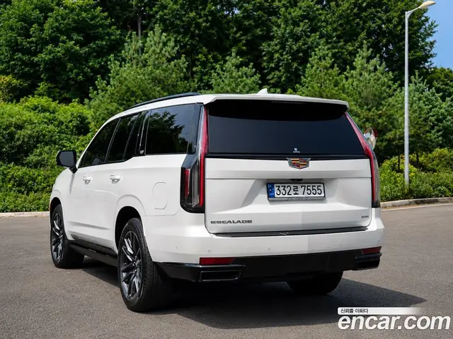 Cadillac Escalade 2023 6.2 автомат (гидро), миниатюра 2 Cadillac Escalade 2023 6.2 автомат (гидро), миниатюра 2