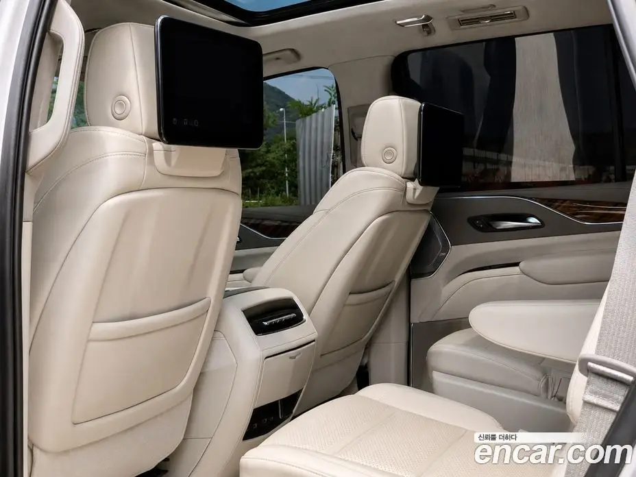 Cadillac Escalade 2023 6.2 автомат (гидро), фото 11 Cadillac Escalade 2023 6.2 автомат (гидро), фото 11