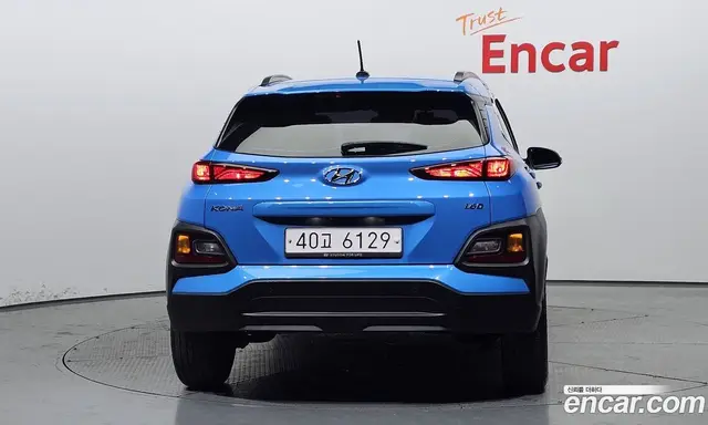 Hyundai Kona 2017 1.6 автомат (гидро), миниатюра 4